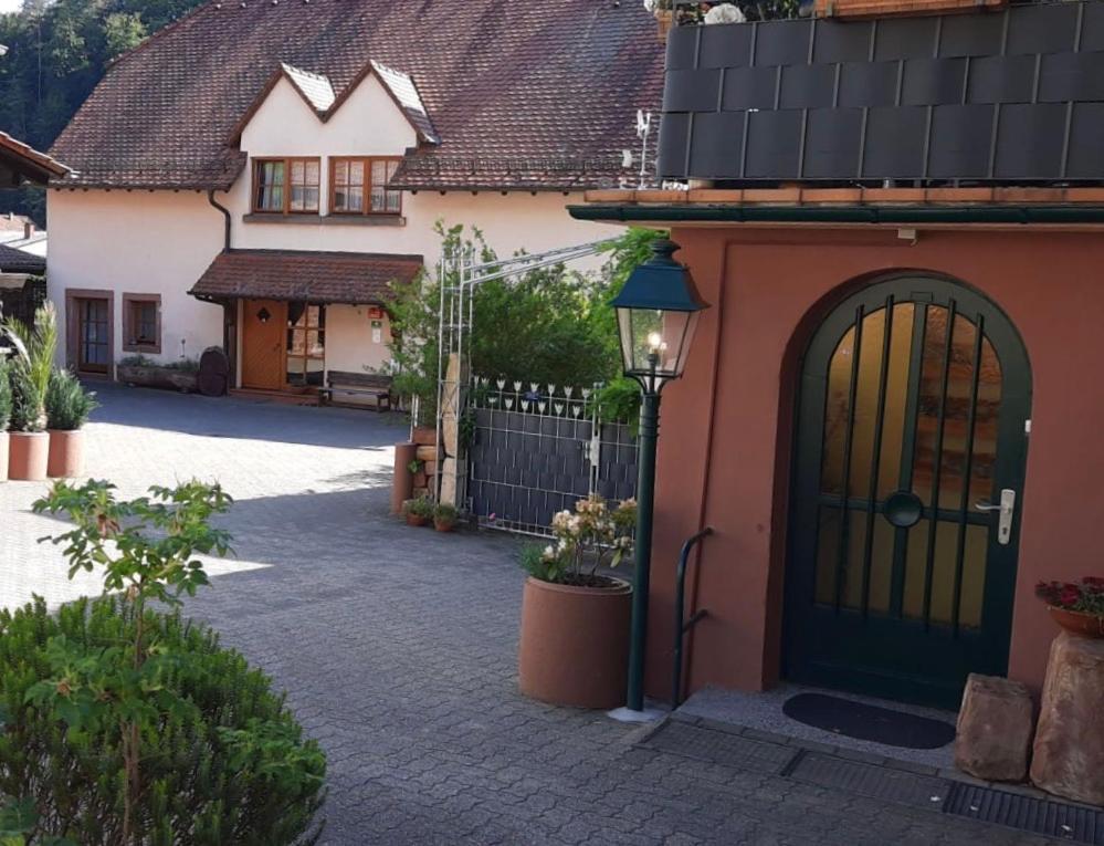 Pension - Gaestehaus Zum Pfaelzerwald Hinterweidenthal Εξωτερικό φωτογραφία