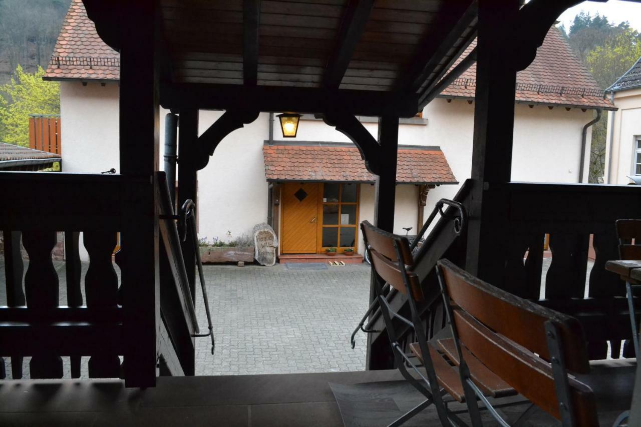 Pension - Gaestehaus Zum Pfaelzerwald Hinterweidenthal Εξωτερικό φωτογραφία